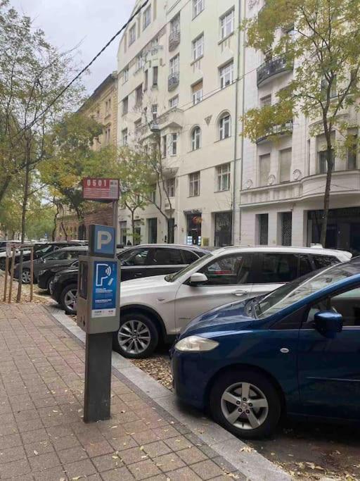 11# Sunflower Cozy Apartamento Budapest